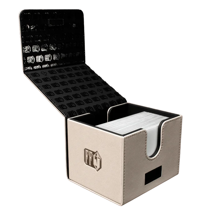 Magic: The Gathering - FINAL FANTASY Cloud Premium ALCOVE Edge Deck Box